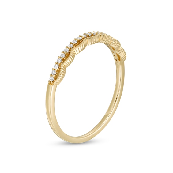 1/8 CT. T.w. Diamond Beaded Open Scallop Edge Band in 10K Gold