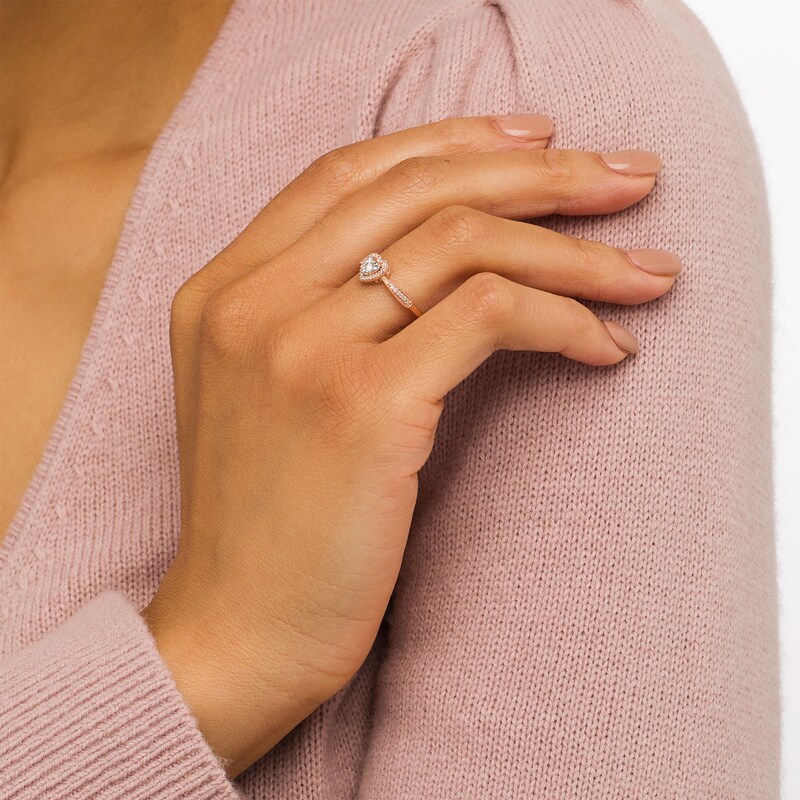 1/8 CT. T.W. Diamond Heart Frame Vintage-Style Ring in 10K Rose Gold