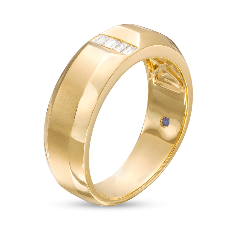 Vera Wang Love Collection Men's 1/10 CT. T.W. Baguette Diamond Five Stone Linear Groove Wedding Band in 14K Gold (I/SI2)