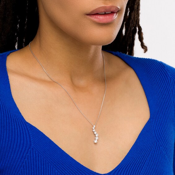 1 CT. T.w. Journey Certified Lab-Grown Diamond Curved Pendant in 14K White Gold (F/Si2)