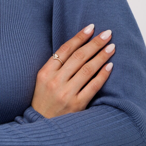 Cherished Promise Collectionâ¢ 1/6 CT. T.w. Heart-Shaped Multi-Diamond Chevron Promise Ring in 10K Rose Gold