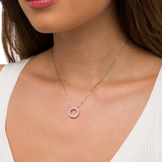 1/4 CT. T.w. Certified Lab-Grown Diamond Circle Outline Pendant in 14K White Gold (F/Si2)