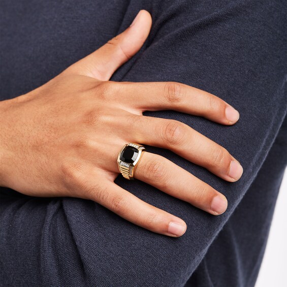 12.0mm Cushion-Cut Black Onyx and 1/4 CT. T.w. Diamond Collar Grooved Shank Ring in 10K Gold
