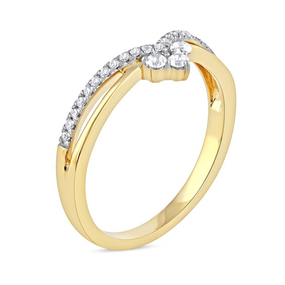 1/5 CT. T.w. Diamond Chevron Split Shank Ring in 10K Gold