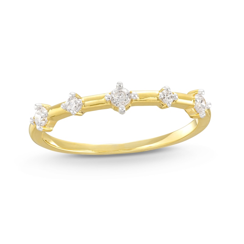 Main Image 1 of 1/6 CT. T.W. Diamond Alternating Large and Small Five Stone Anniversary Band in 10K Gold