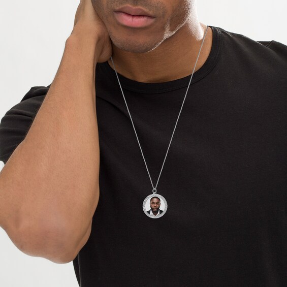 Engravable Photo Cuban Chain Frame Circle Pendant in 10K White or Yellow Gold (1 Image and 4 Lines