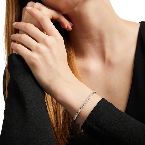 7 CT. T.w. Diamond Tennis Bracelet in 14K Gold â 7.25"