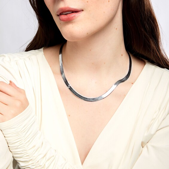 7.0mm Diamond-Cut Herringbone Chain Necklace in Solid Sterling Silver - 18"