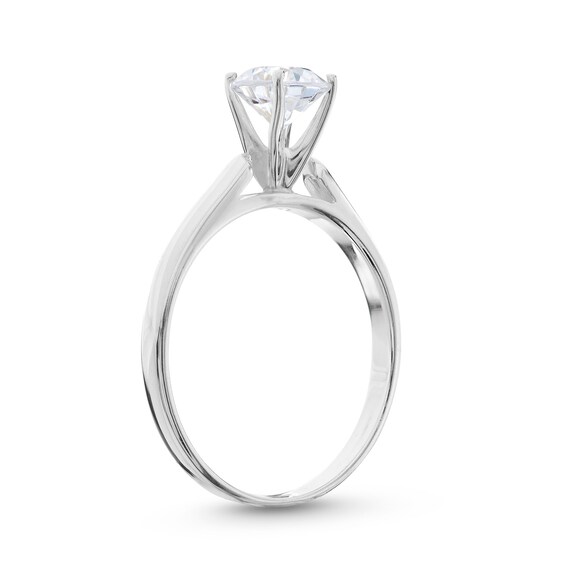 1 CT. Diamond Solitaire Tapered Shank Engagement Ring in Platinum (I/I2)