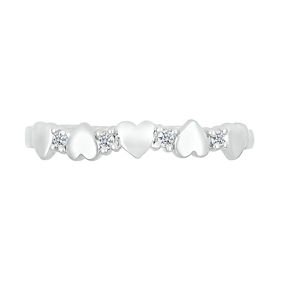 1/20 CT. T.w. Diamond Alternating Five Heart Promise Ring in Sterling Silver
