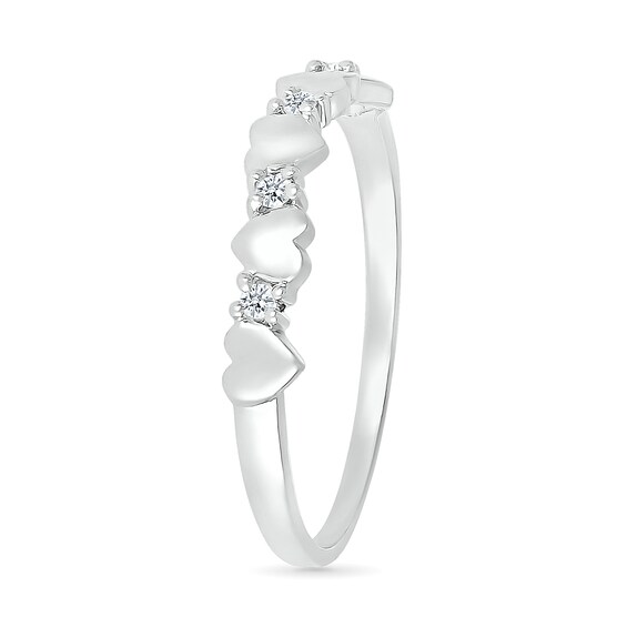 1/20 CT. T.w. Diamond Alternating Five Heart Promise Ring in Sterling Silver
