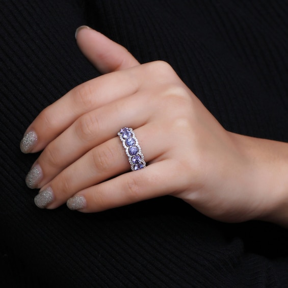 4.0mm Tanzanite and White Lab-Created Zircon Scallop Border Seven Stone Ring in Sterling Silver