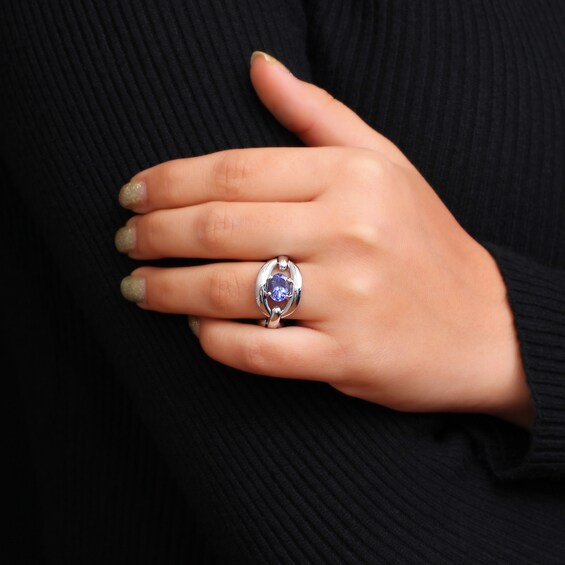 Sideways Oval Tanzanite Solitaire Bold Interlocking Frame Chain Link Ring in Sterling Silver