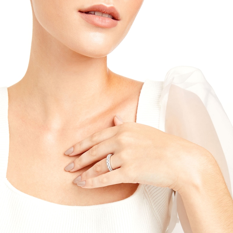 Main Image 2 of Vera Wang Love Collection 5/8 CT. T.W. Diamond Edge Vintage-Style Wedding Band in 14K White Gold
