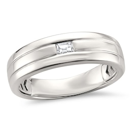 1/8 CT. Baguette Diamond Solitaire Grooved Band in 14K White Gold