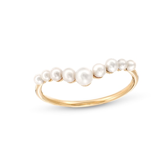 Graduating Freshwater Cultured Pearl Chevron Ring in 10K Gold