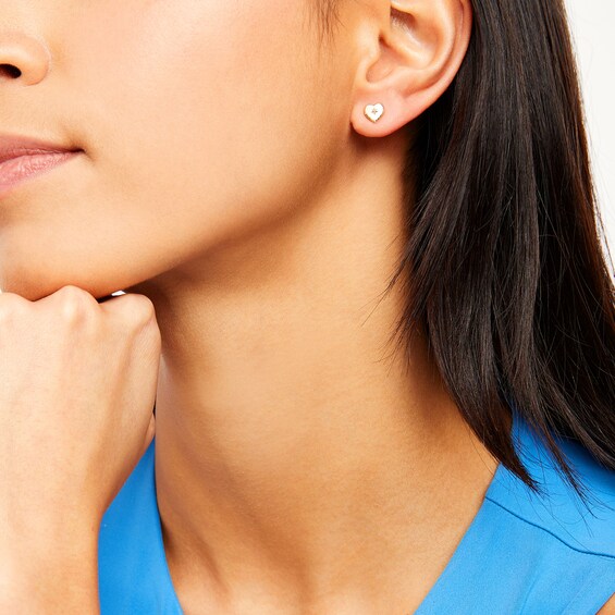 Diamond-Cut Heart-Shaped Stud Earrings in 14K Gold
