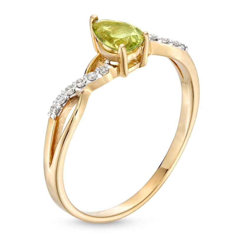 Pear-Shaped Peridot and 1/20 CT. T.W. Diamond Loose Braid Ring in 10K Gold