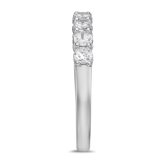 CT. T.w. Diamond Nine Stone Band in 10K White Gold (I/I2