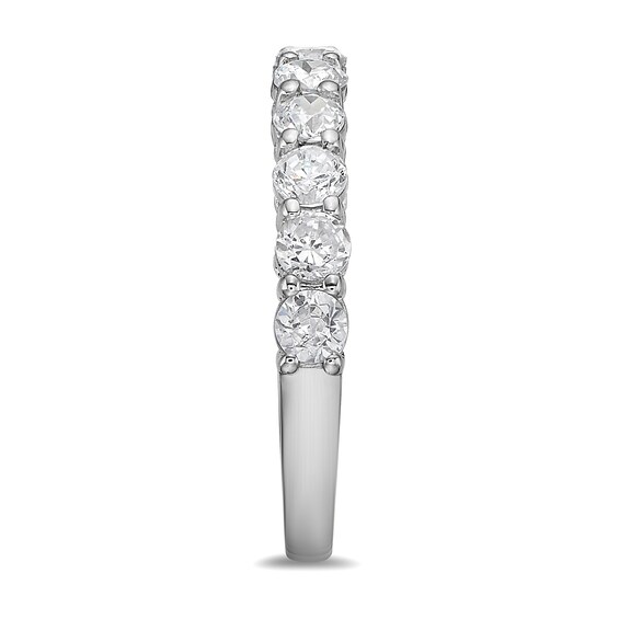 1-1/4 CT. T.w. Diamond Eleven Stone Band in 10K Gold (I/I2