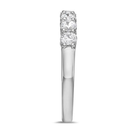 3/4 CT. T.w. Diamond Seven Stone Band in 10K White Gold (I/I2)