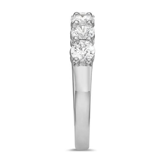 4 CT. T.w. Diamond Seven Stone Band in 10K Gold (I/I2