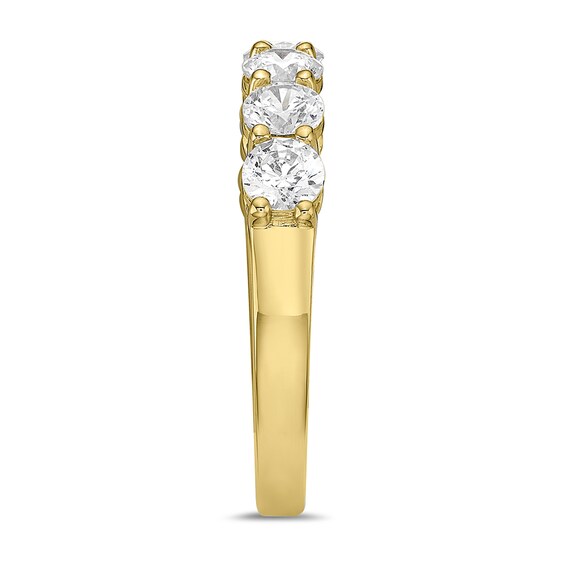 1-1/4 CT. T.w. Diamond Seven Stone Band in 10K Gold (I/I2)
