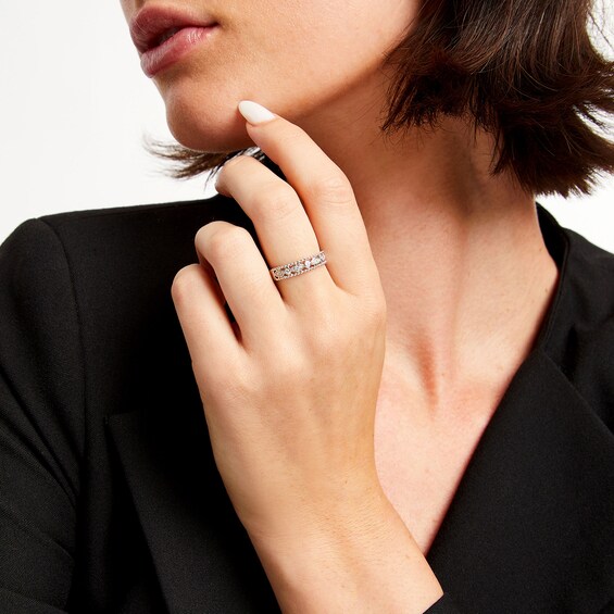 1/10 CT. T.w. Diamond Marquise Links Beaded Edge Band in 10K White Gold