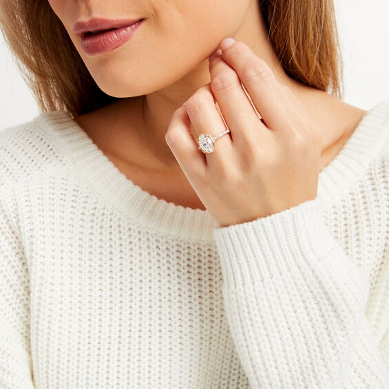 True Lab-Grown Diamonds by Vera Wang Love 2-3/4 CT. T.w. Oval Diamond Bezel Frame Engagement Ring in 14K Gold (F/Vs2)