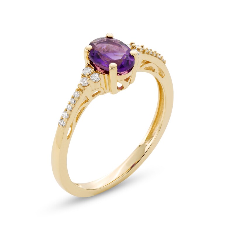 Main Image 3 of Oval Amethyst and 1/10 CT. T.W. Diamond Ring in 10K Gold