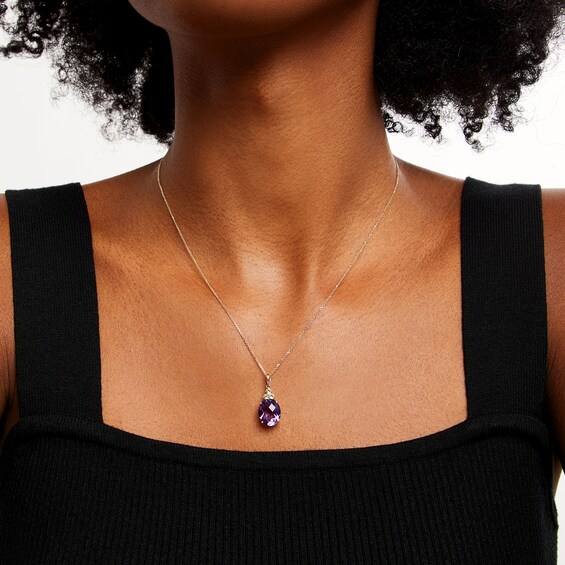 Oval Amethyst and Peridot Pendant in 10K Gold