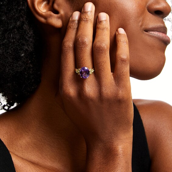 Oval Amethyst and Peridot Fashion Ring in 10K Gold