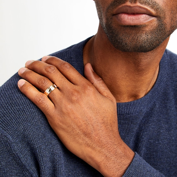 1/10 CT. T.w. Diamond Vertical Channel Band in 10K Gold