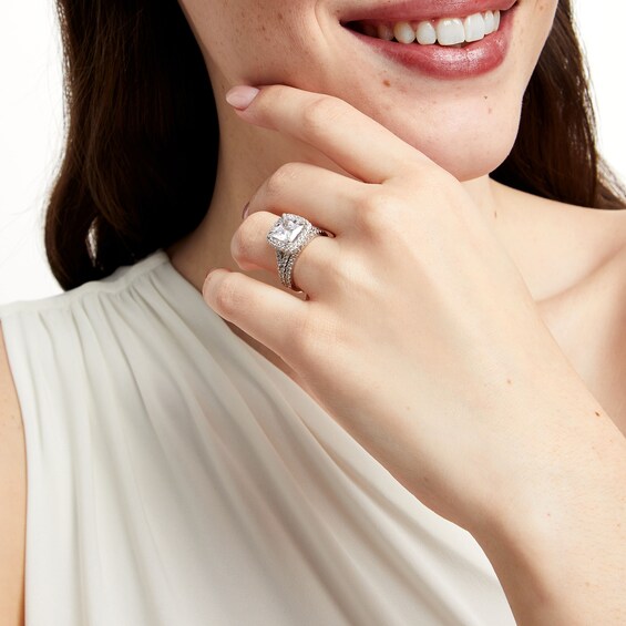 5-1/4 CT. T.w. Certified Princess-Cut Lab-Grown Diamond Framed Split Shank Bridal Set in 14K White Gold (I/Si2)