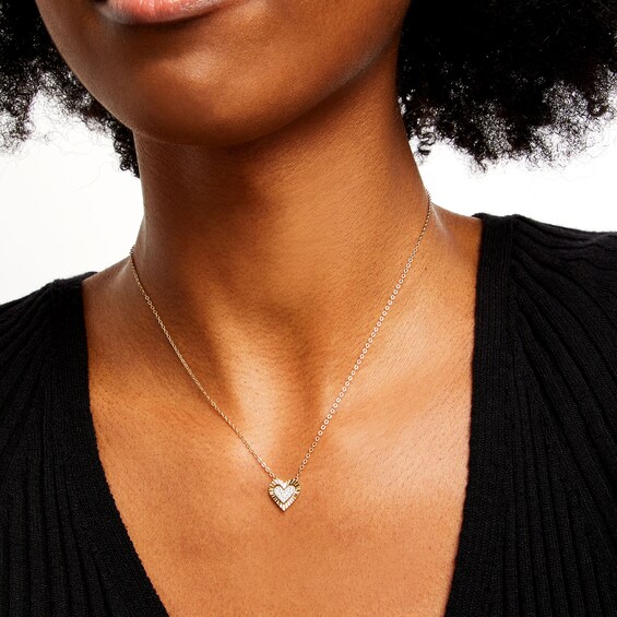 1/10 CT. T.w. Heart-Shaped Multi-Diamond Frame Necklace in 10K Gold