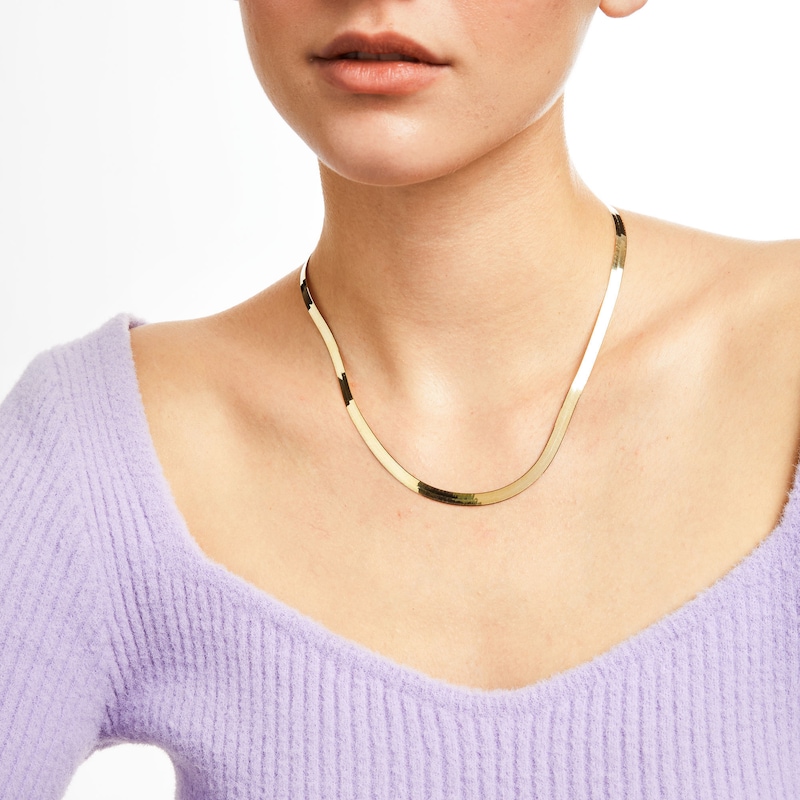 Main Image 2 of 4.9mm Herringbone Chain Necklace in Solid 14K Gold - 18"