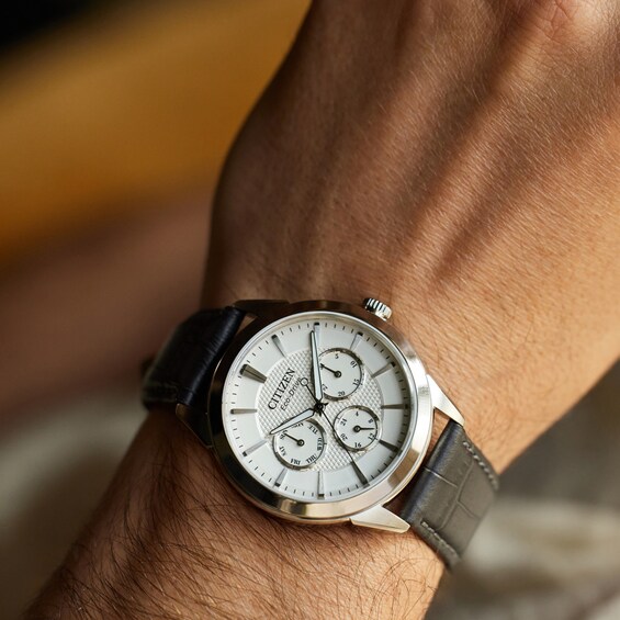Men's Citizen Rolan Watch in Stainess Steel with Grey Leather Strap (Model: Bu2110-01A)