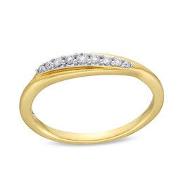 1/10 CT. T.W. Diamond Slant Ring in 10K Gold - Size 7