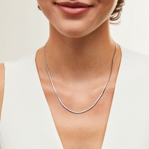 2.3mm Herringbone Chain Necklace in Sterling Silver - 18â
