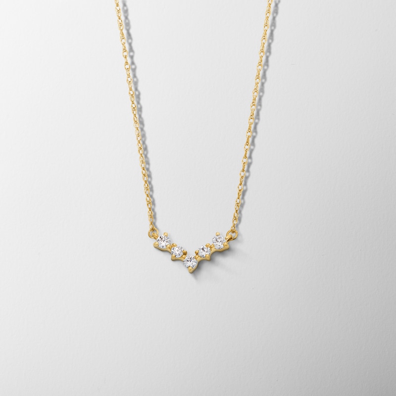 Main Image 1 of 1/6 CT. T.W. Diamond Chevron Necklace in 10K Gold