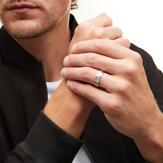 1/5 CT. T.w. Diamond Graduated Rolling Groove Anniversary Band in 10K White Gold