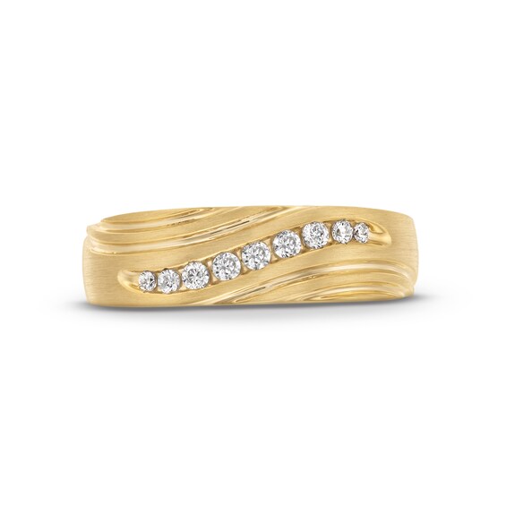 1/5 CT. T.w. Diamond Graduated Rolling Groove Anniversary Band in 10K Gold