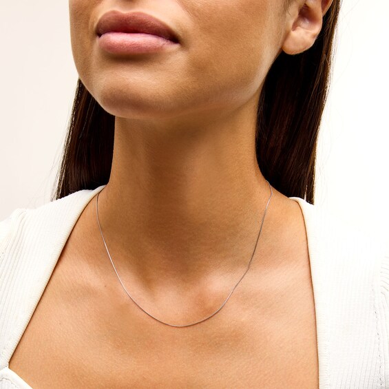 0.55mm Box Chain Necklace in Solid 10K White Gold - 18â