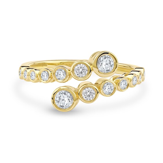 1/2 CT. T.w. Certified Lab-Grown Diamond Bezel-Set Graduated Bypass Ring in 10K Gold (F/Si2)