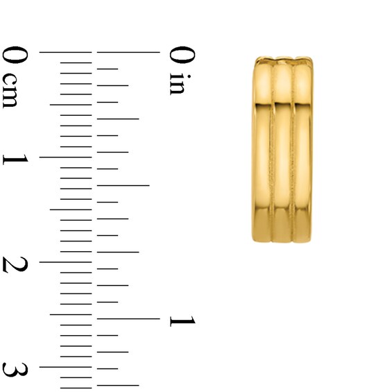 17.25mm Ribbed Oval Huggie Hoop Earrings in Solid 14K Gold