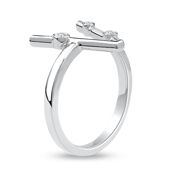 1/10 CT. T.w. Certified Lab-Grown Diamond Bubbles Letter "V" Ring in Sterling Silver (F/Vs2)
