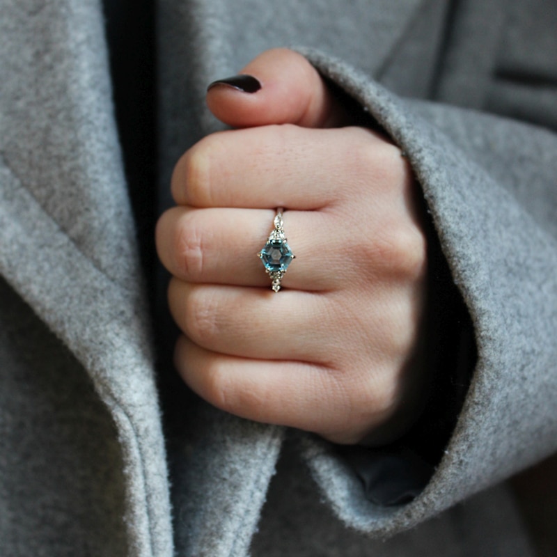 Main Image 5 of 7.0mm Hexagon-Shaped Sky Blue Topaz and White Lab-Created Sapphire Ring in Sterling Silver