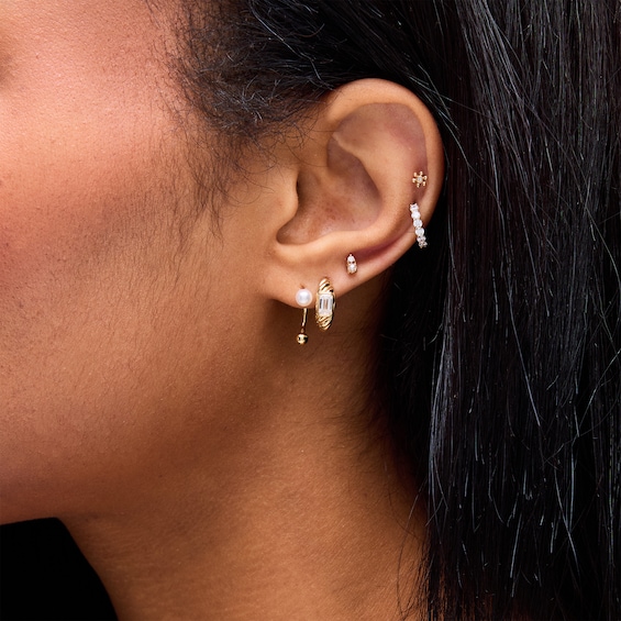 1/6 CT. T.w. Lab-Grown Diamond Single Hoop Earring in 14K Gold