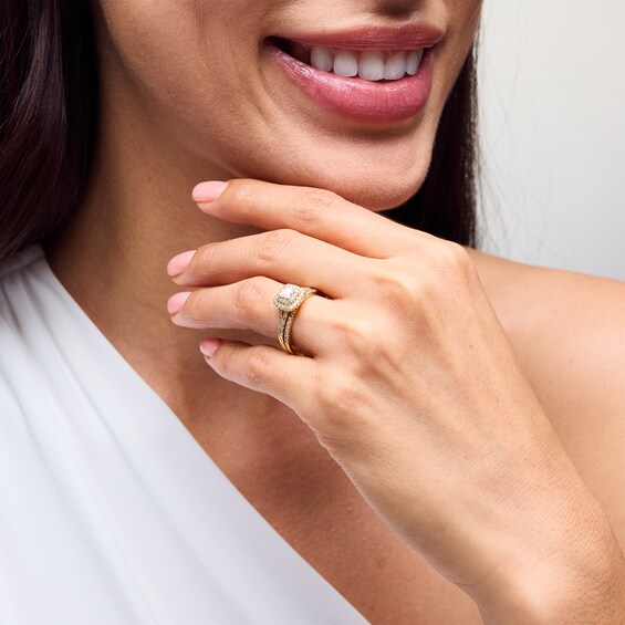 1/2 CT. T.w. Princess-Cut Certified Lab-Grown Diamond Double Cushion Frame Split Shank Bridal Set in 10K Gold (F/Si2)