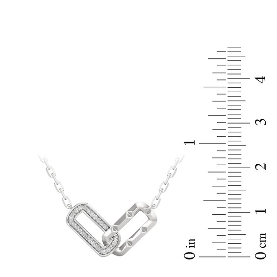1/10 CT. T.w. Diamond Interlocking Oval Link Heart Necklace in Sterling Silver